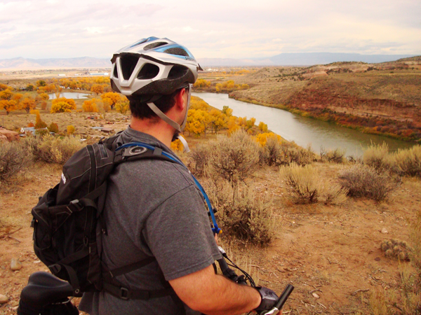 Daniel Kelley overlooks the Colorado River on the Rustler Trail.