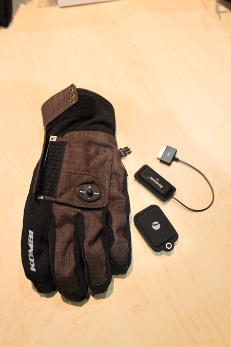 Kombi MP3 player friendly glove.