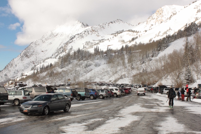 The road at the Albion Gate looked like a parking lot as hundreds of powder-starved skiers arrived to shred Catherine Pass in mid-November. (Photo: Jared Hargrave - UtahOutside.com)