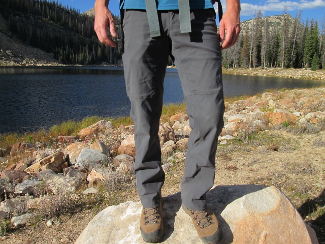 A closer look at the fit of the pants. The fabric is stretchy but reinforced where you need it most. (photo: Ryan Malavolta)