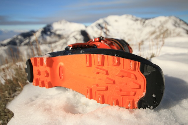 The Atomic Backland Carbon has a lugged, rockered sole and can only be used with tech bindings. (Photo: Jared Hargrave - UtahOutside.com)
