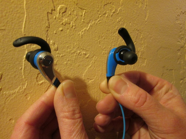 A look at the design on the audio-technica SonicFuel earbuds (photo: Ryan Malavolta)