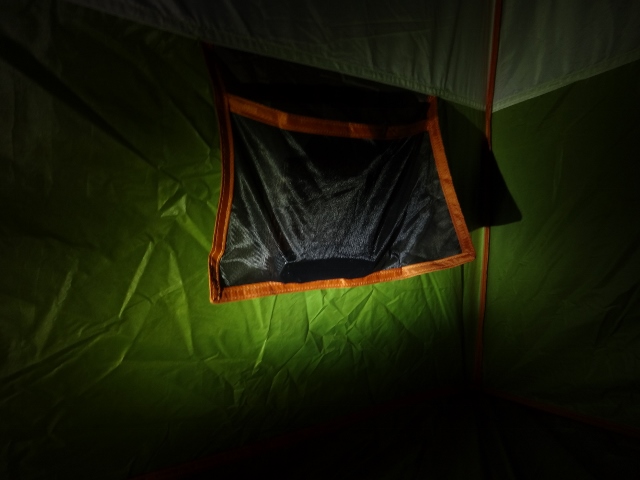 Interior gear pockets are a nice feature on the Discovery 4 tent (photo: Todd Dinsmore)