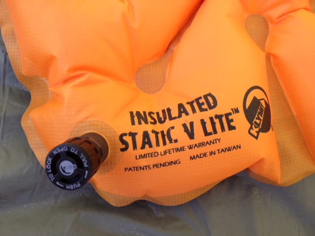 The Insulated Static V air valve pushes closed instead of twists, which keeps air from escaping when you're finished blowing it up. (Photo: Jared Hargrave - UtahOutside.com)